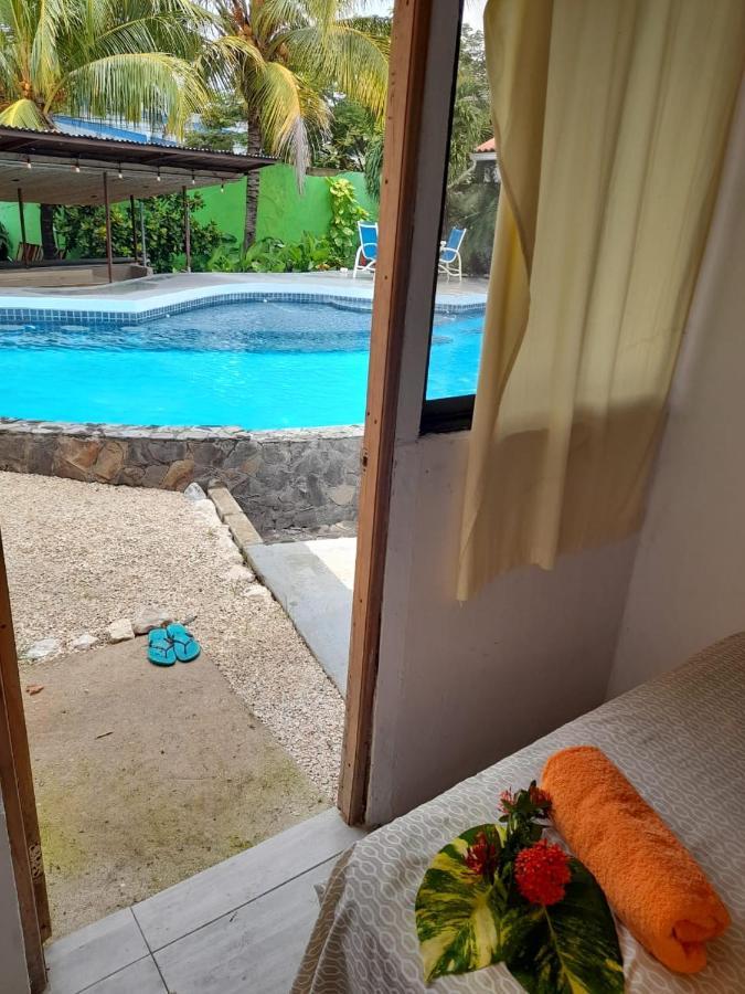 Flamingo Cabinas Hotel Playa Flamingo Exterior photo